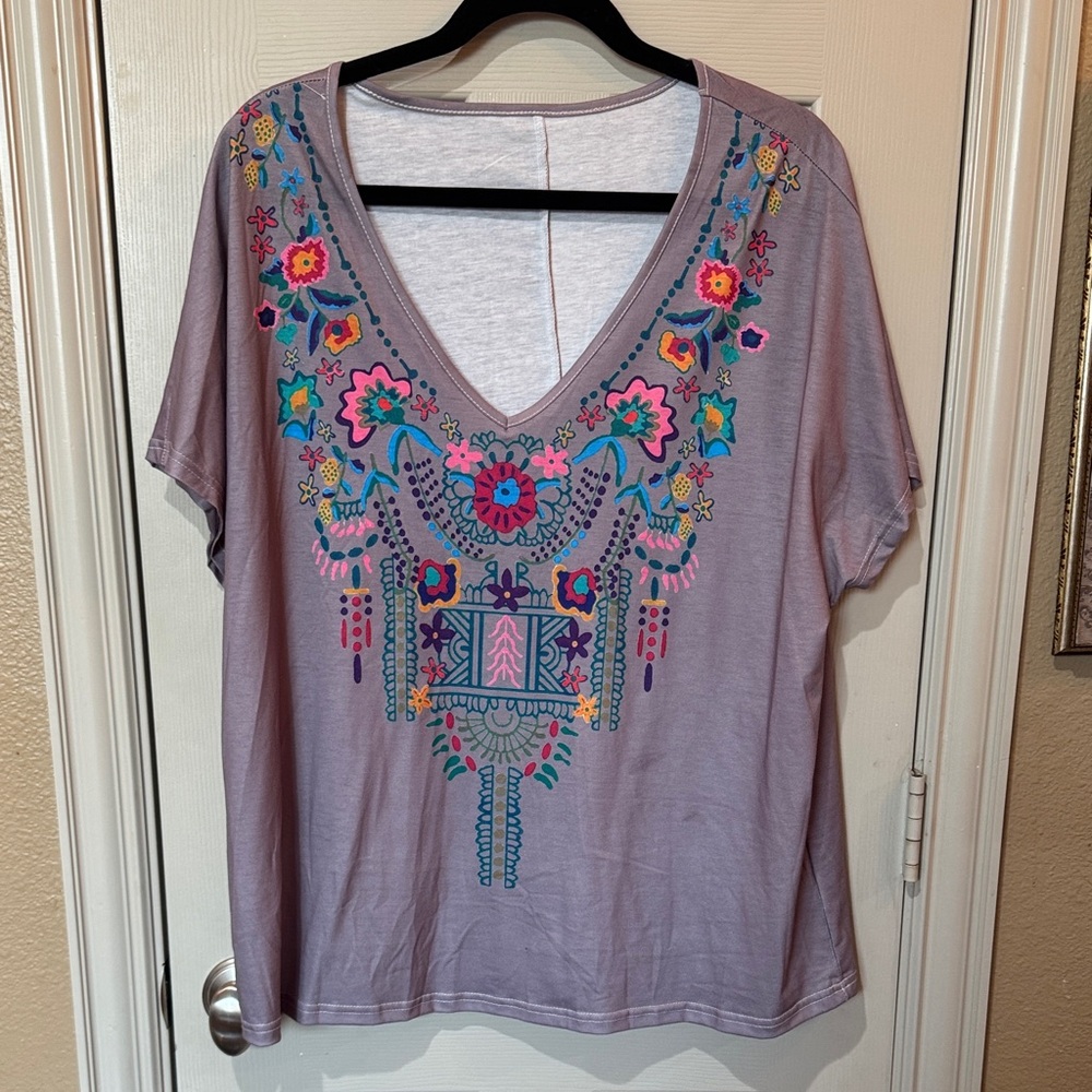 Embroidered V-Neck Women's Top in Lavender with Multicolor Floral Detail